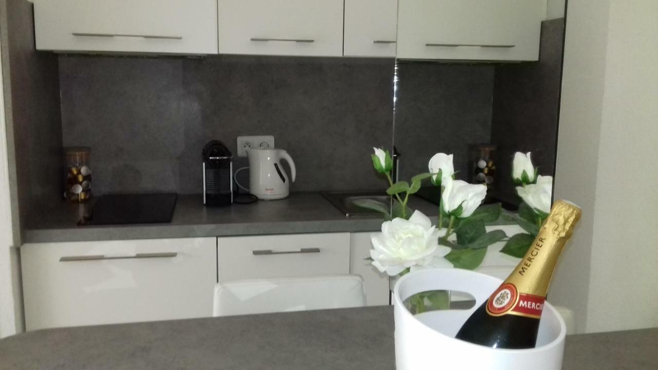 Appartement Proche Mer Et Gare 칸느 외부 사진